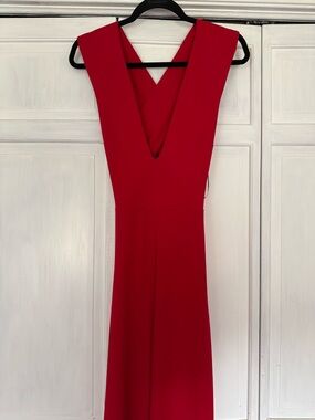 Lulu’s V-Neck Jumpsuit